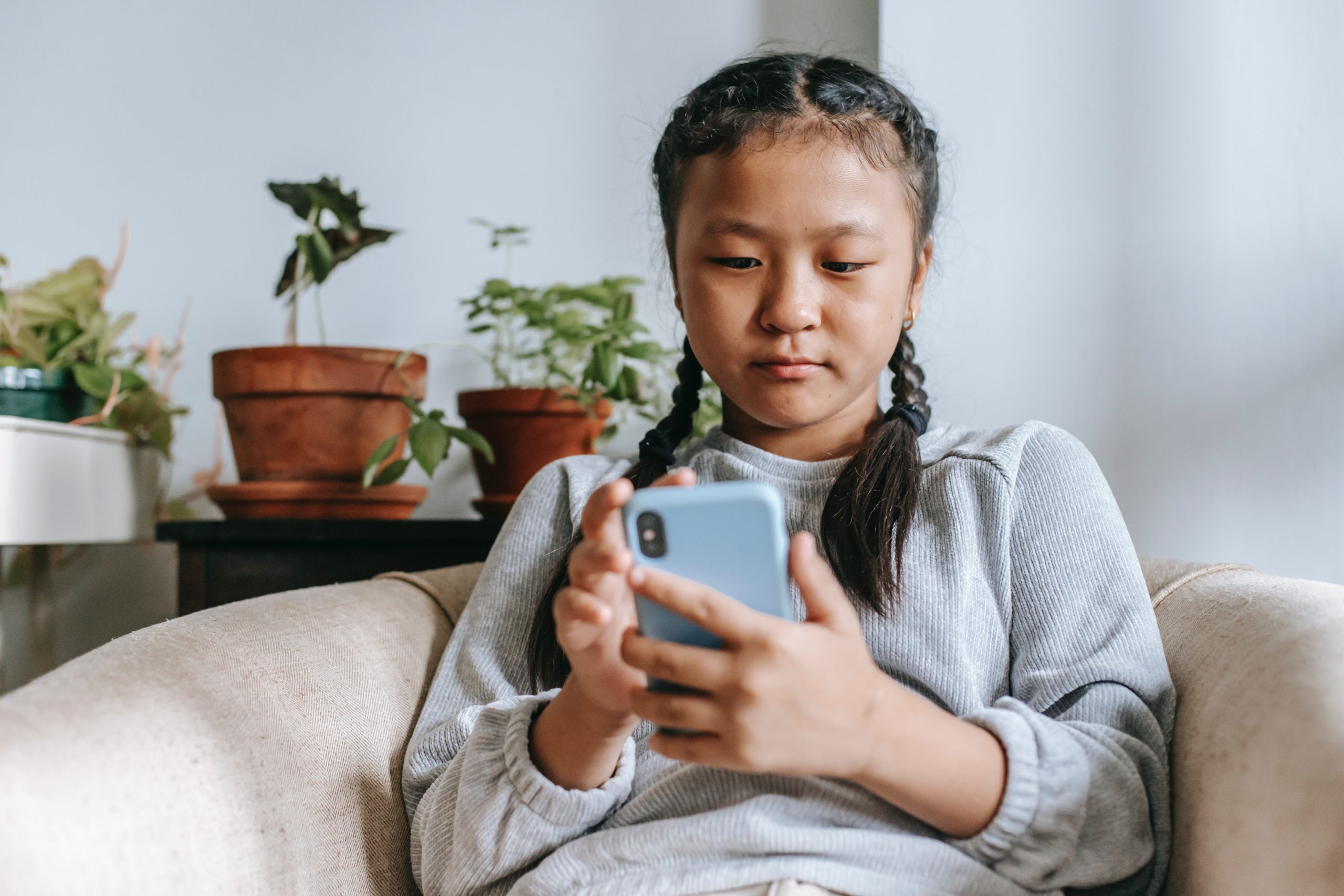 How to Help Your Child Make Responsible Choices with Digital Devices
