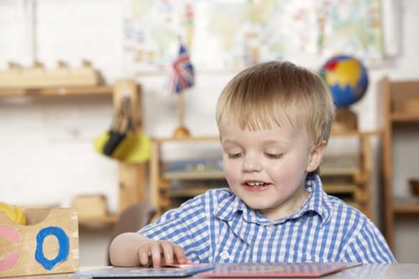 Differences Between Montessori & Public School